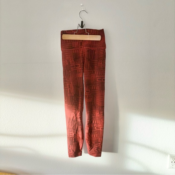 Lululemon Wunder Train Red Multi Logo Words - Picture 6 of 6